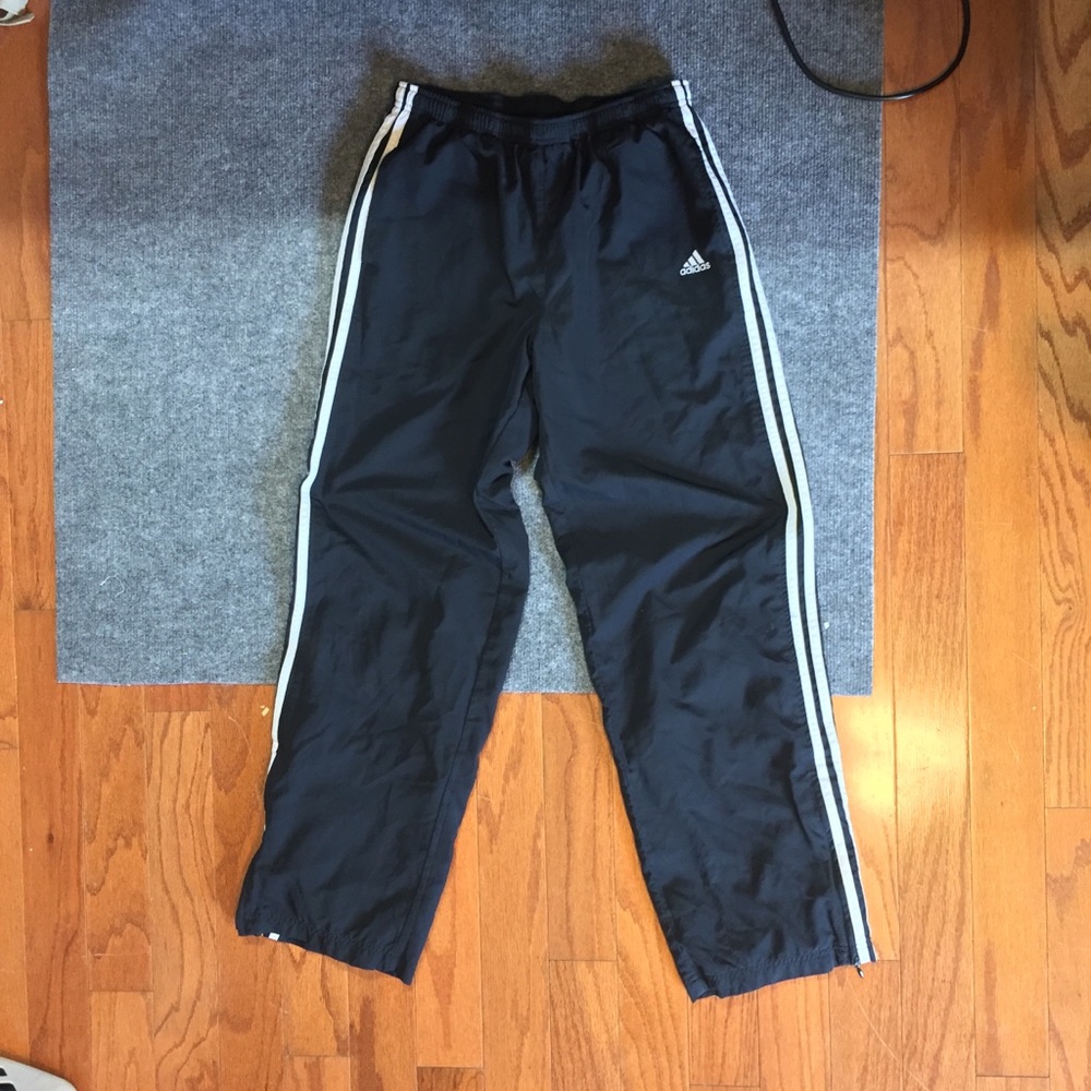 ADIDAS TRACK PANTS GREAT CONDITION SIZE MEDIUM